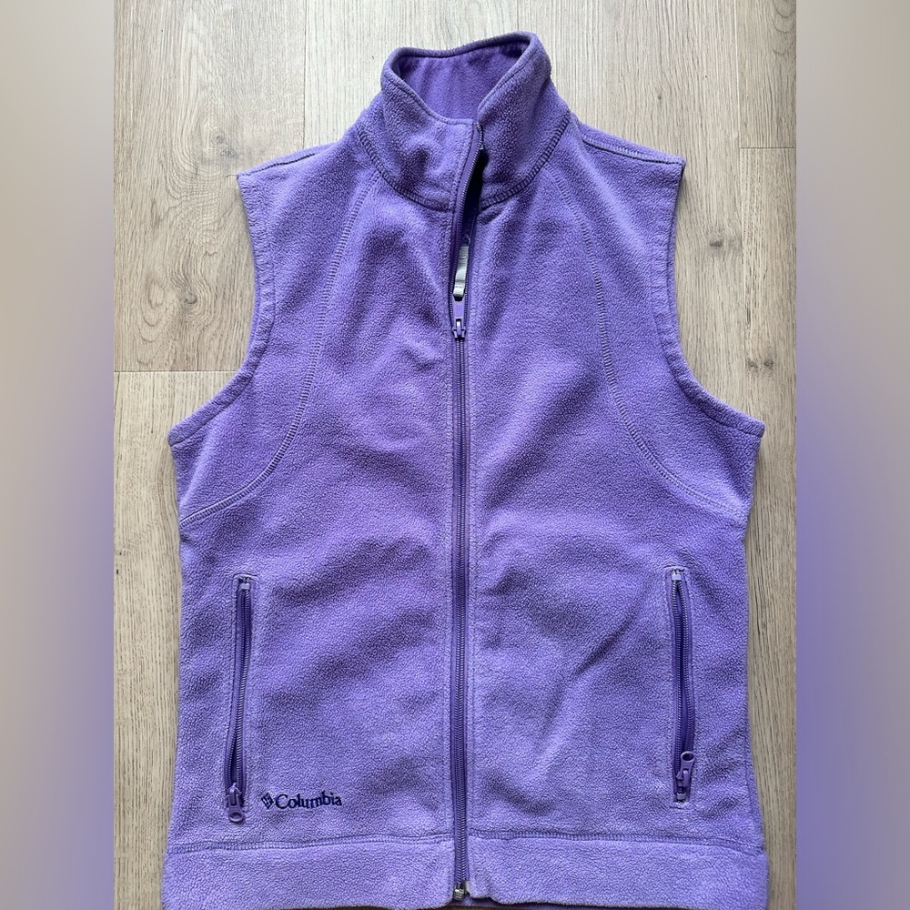 Columbia women’s fleece vest with pockets size small